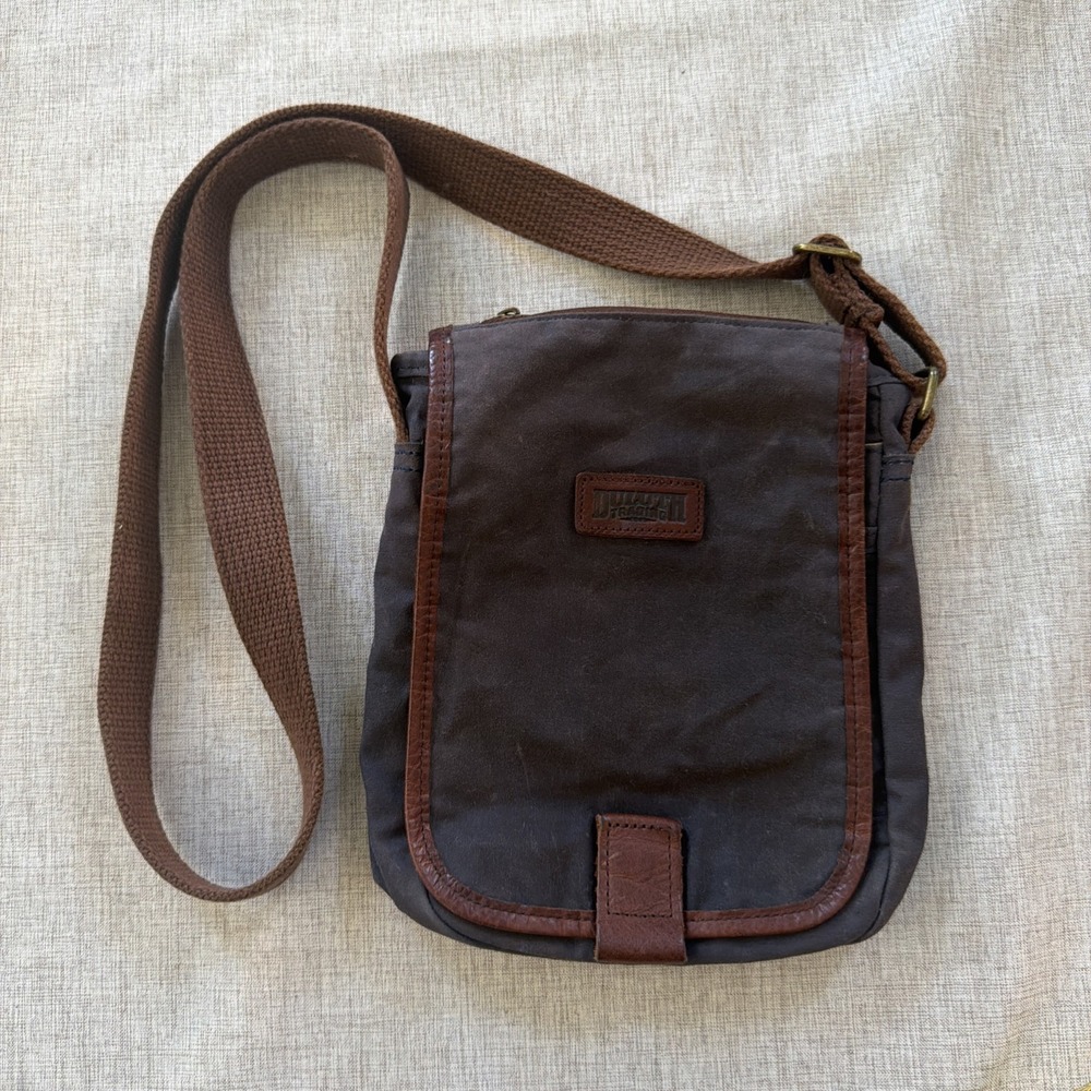 DULUTH TRADING CO. Womens Oil Cloth Mini Sling Bag Leather Utility Travel
